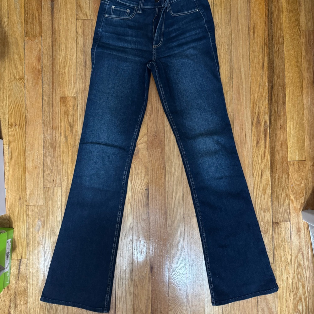 Hollister Bootcut Curvy Dark Navy Jeans
